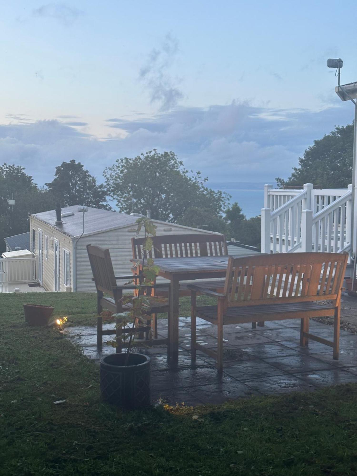 Glade Lodge- North Devon Coast, Bideford Bay Caravan Park Exteriör bild